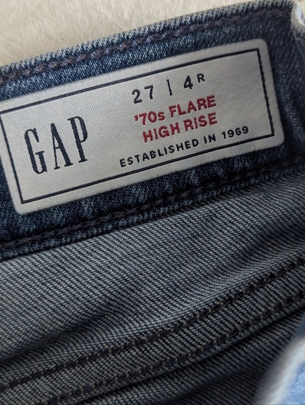 Gap 70s Flare High Rise Jeans Size 27 / 4 R - Picture 5 of 9